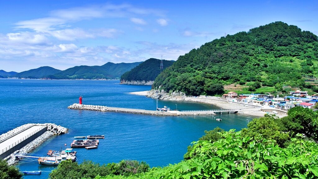 "가족 휴양지로 조용한 인기 얻고 있는 곳"… 여행 고수만 아는 쌍둥이 섬 2 휴양