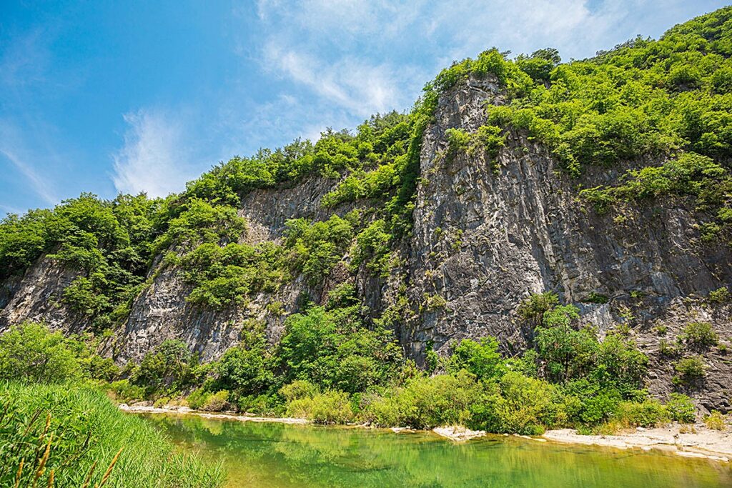 "삼시세끼 정선편 촬영된 마을"... 차량 대신 걸어야 하는 숨겨진 '비경 명소' 5 정선