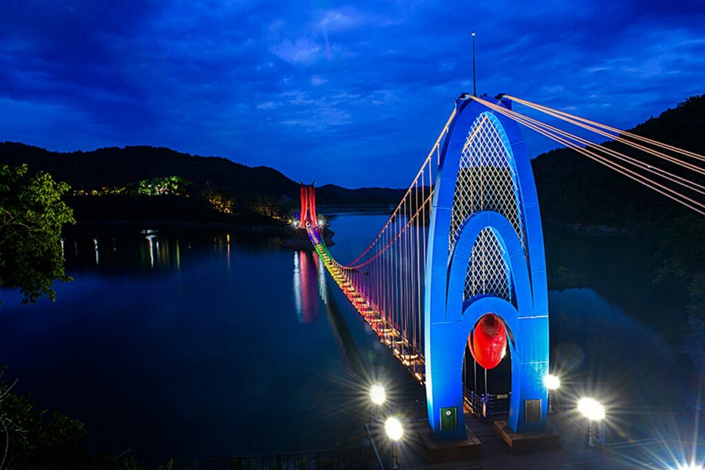 출렁다리