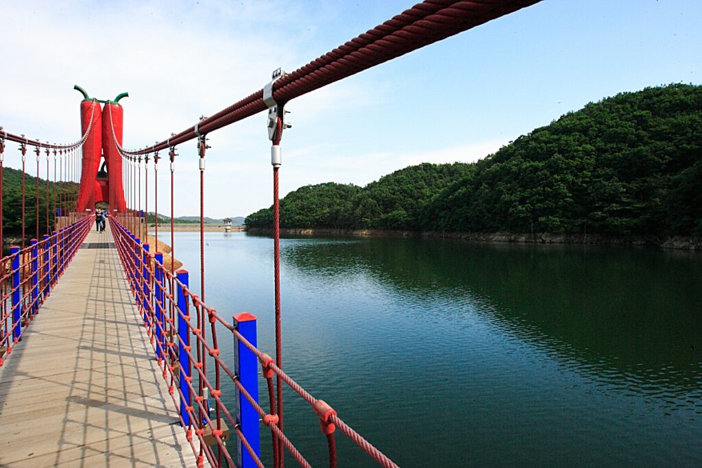 출렁다리
