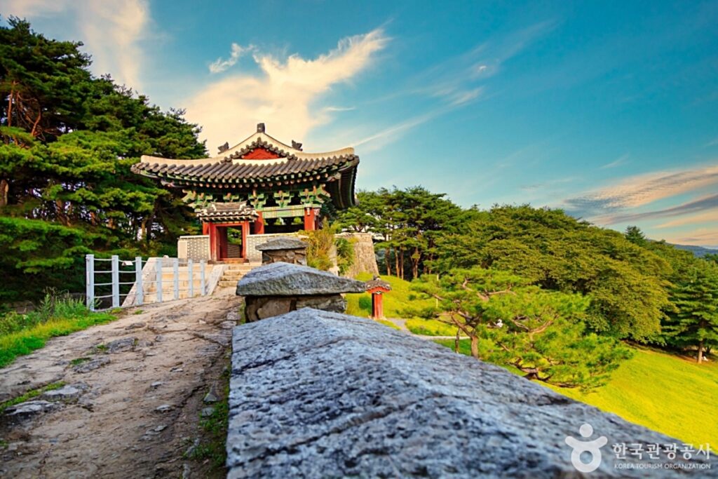 “상당산성” 요즘 왜 인기냐고?… 걸을수록 빠져드는 ‘청주 대표 명소’ 2 청주