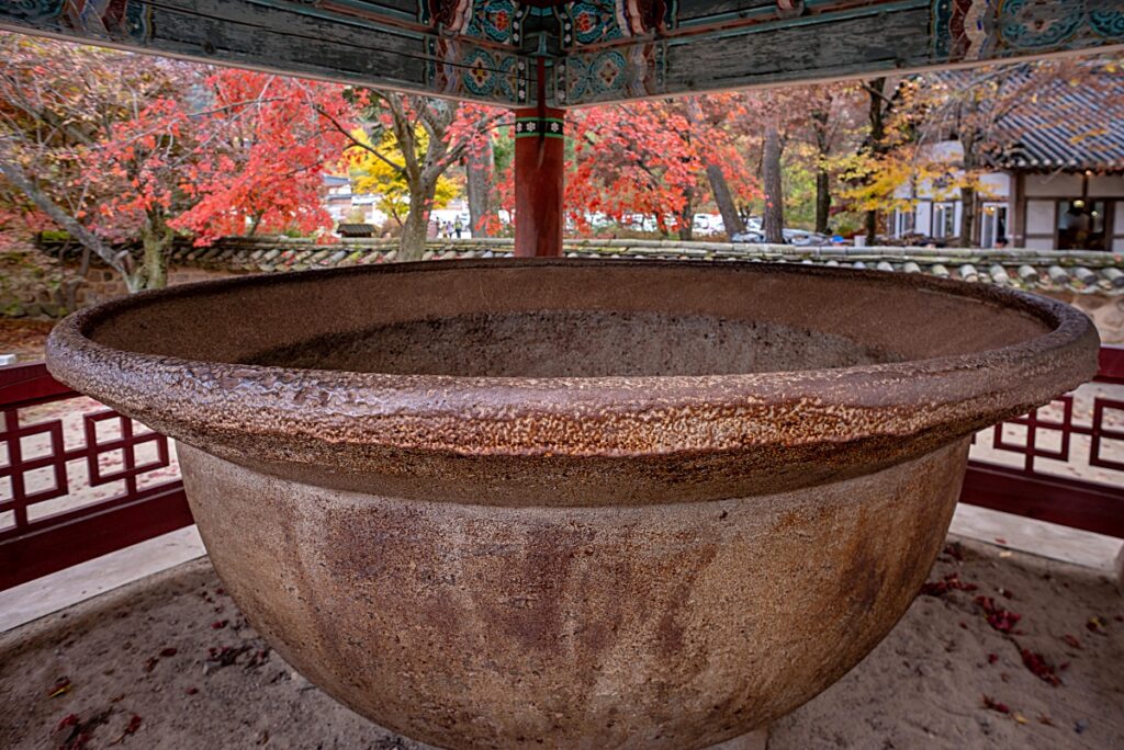 “속리산 법주사”, 유네스코가 인정한 천년 고찰… 충북 보은 가을여행 1순위 8 보은